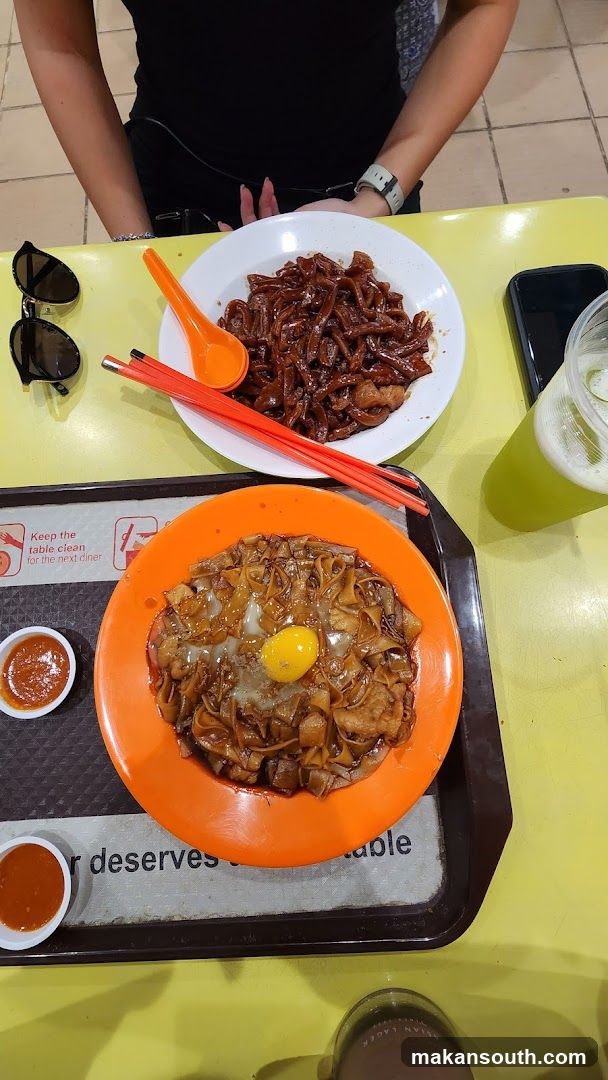 Noodles with Egg and Sauce