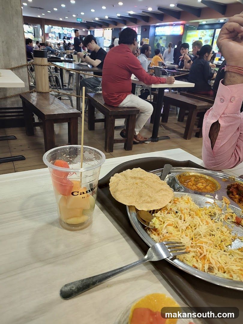 Food court dining