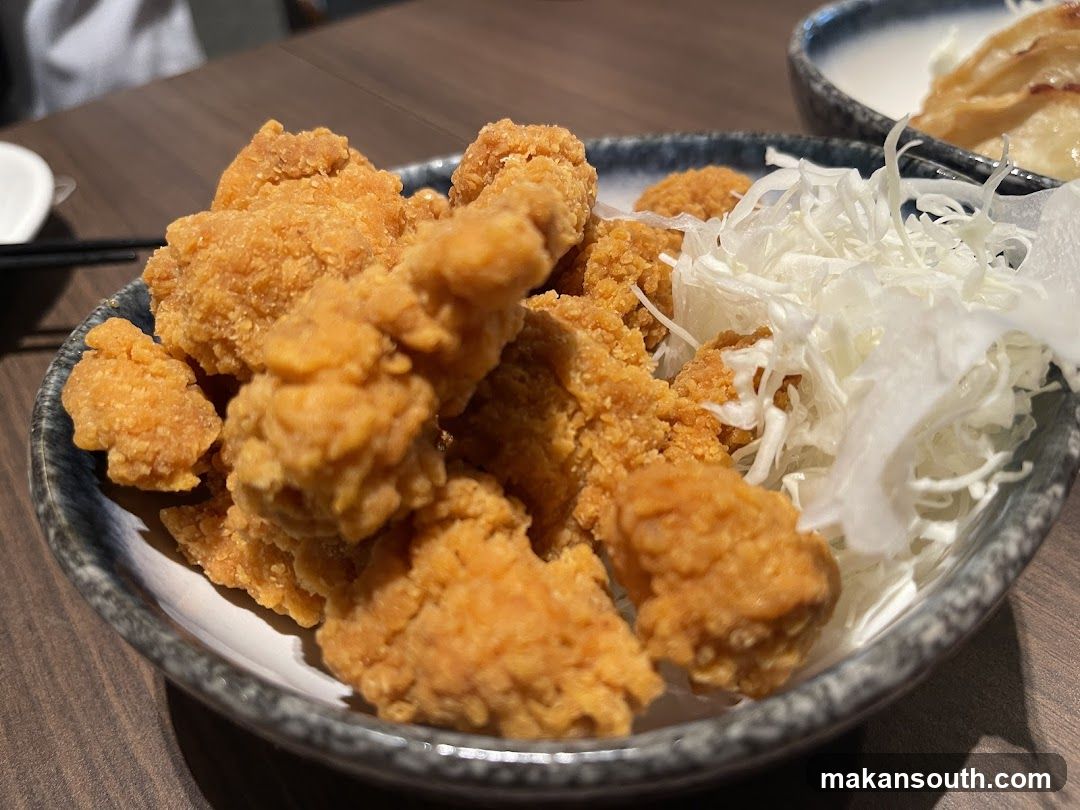 Fried Chicken with Shredded Cabbage