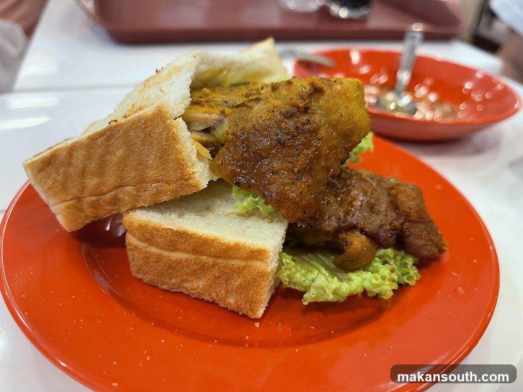 Sandwich with Fried Meat