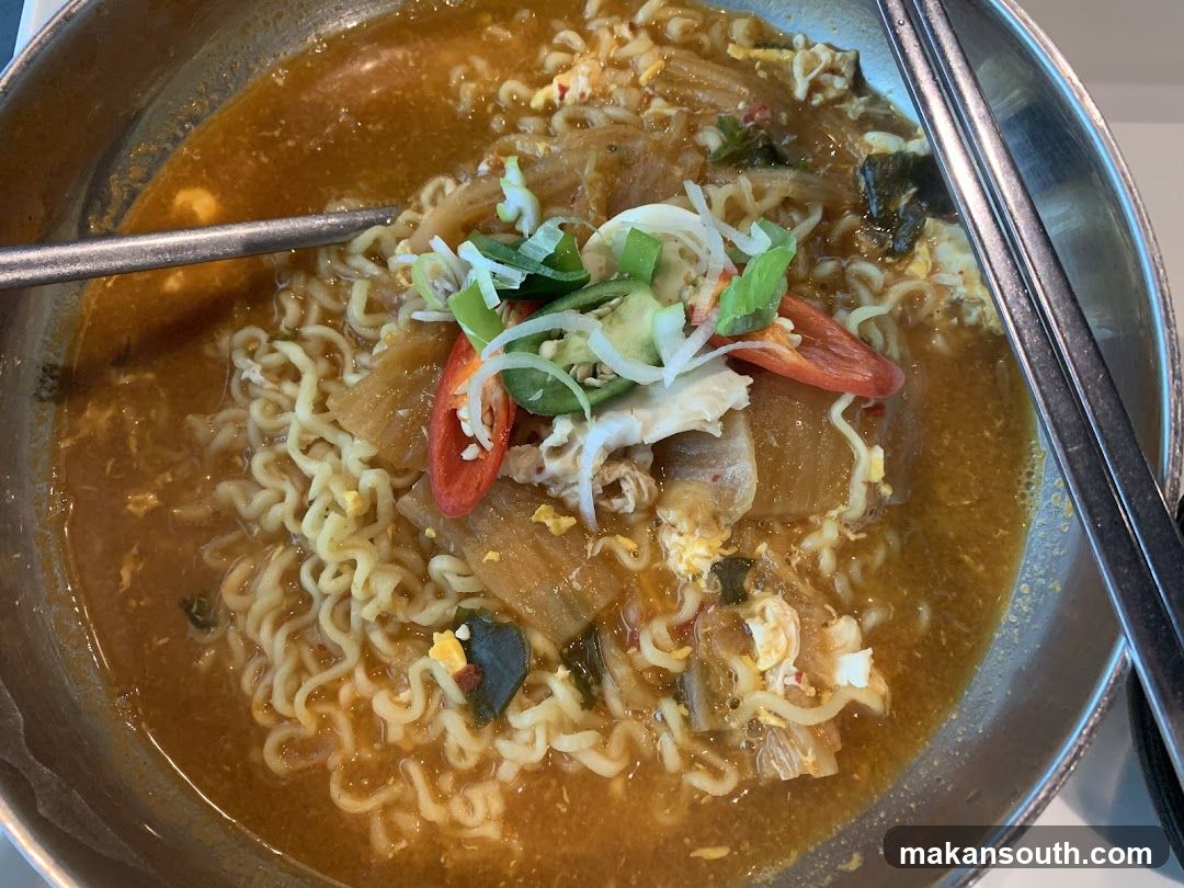 Kimchi Ramen