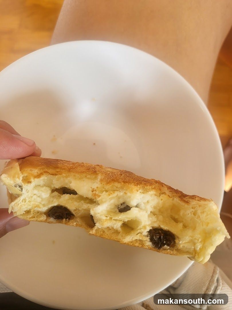 Pastry with Raisins