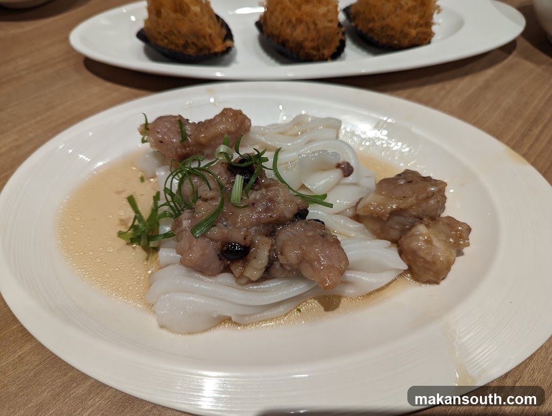 Steamed Rice Rolls with Pork