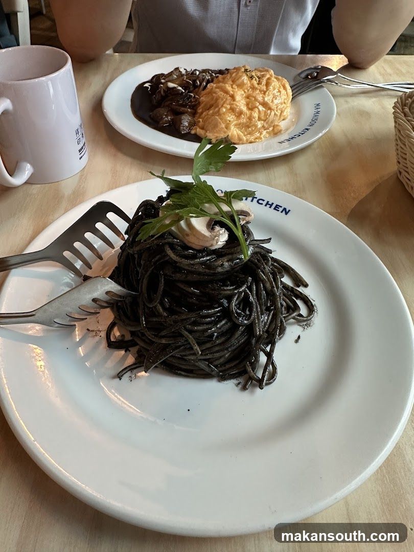 Black Spaghetti and Omurice