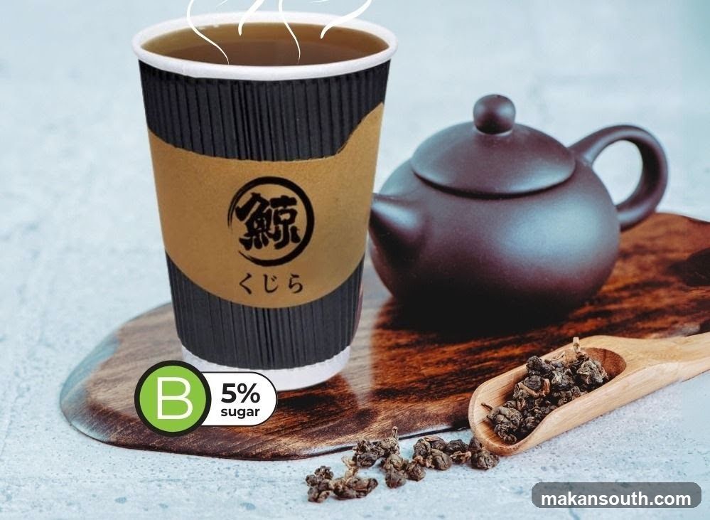 Hot Tea with Oolong Tea Leaves