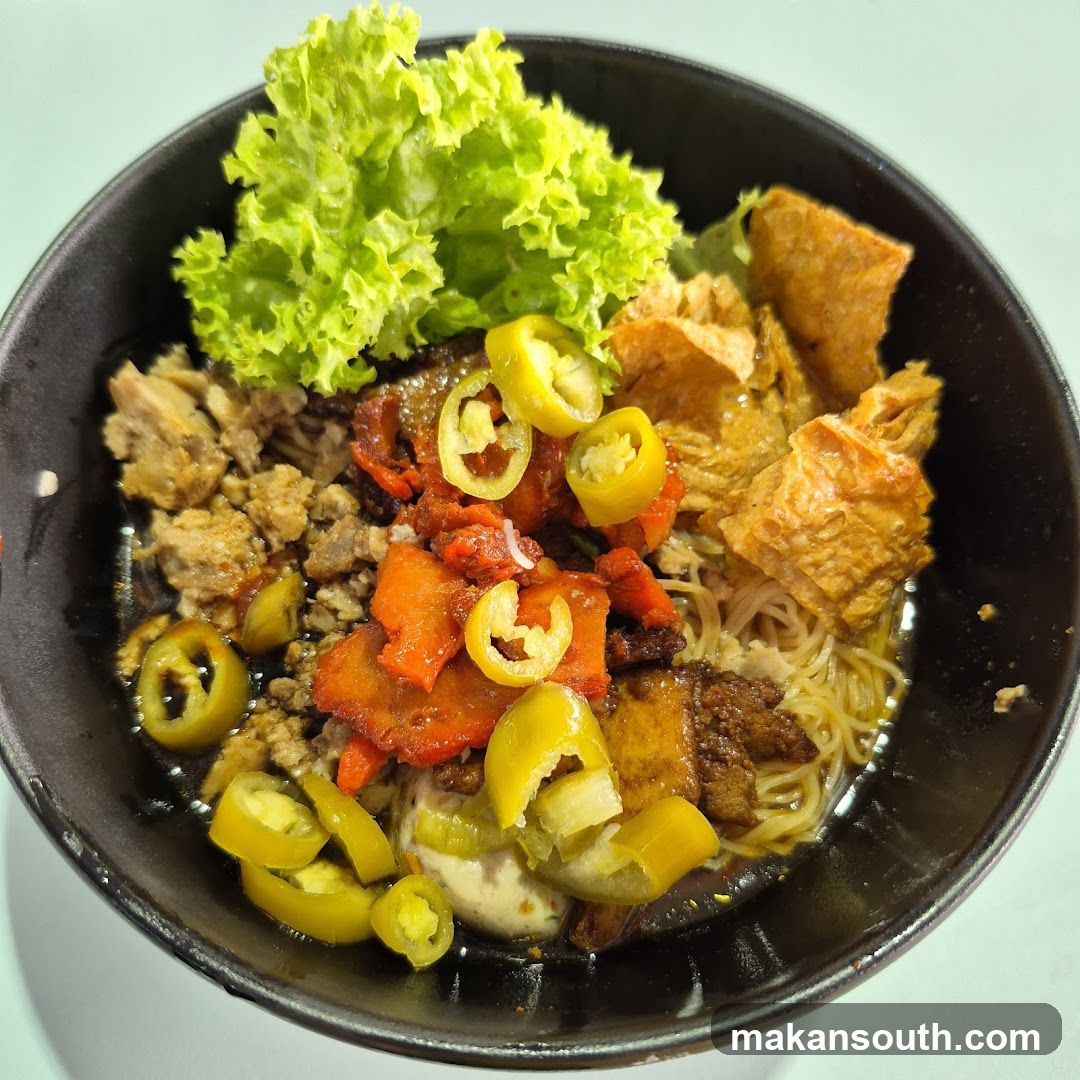 Noodles with Toppings