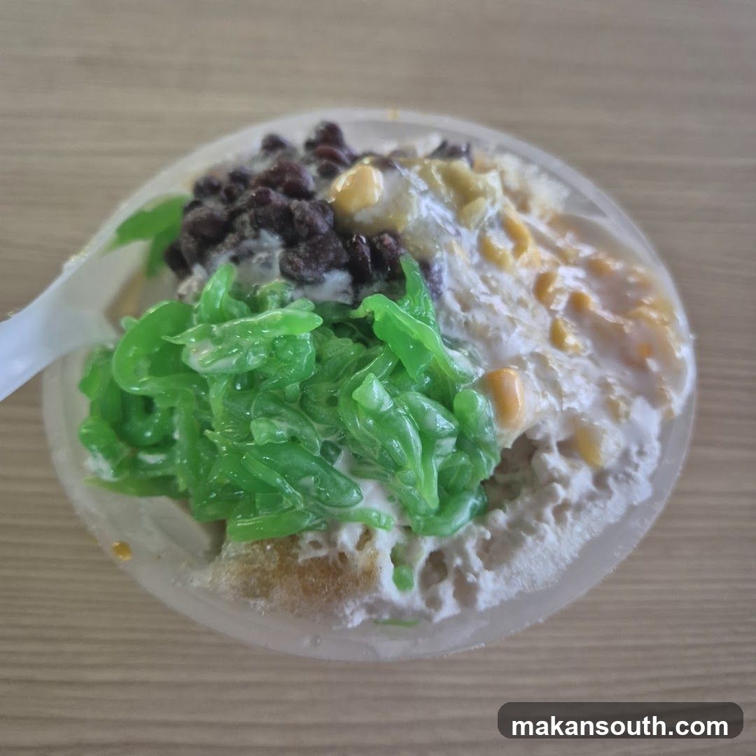 Dessert with shaved ice and toppings