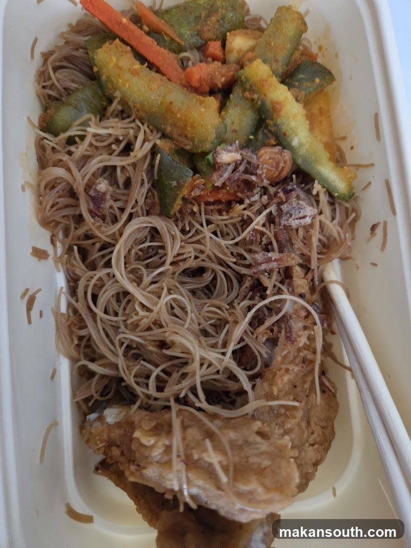 Noodles with Fried Fish and Vegetables