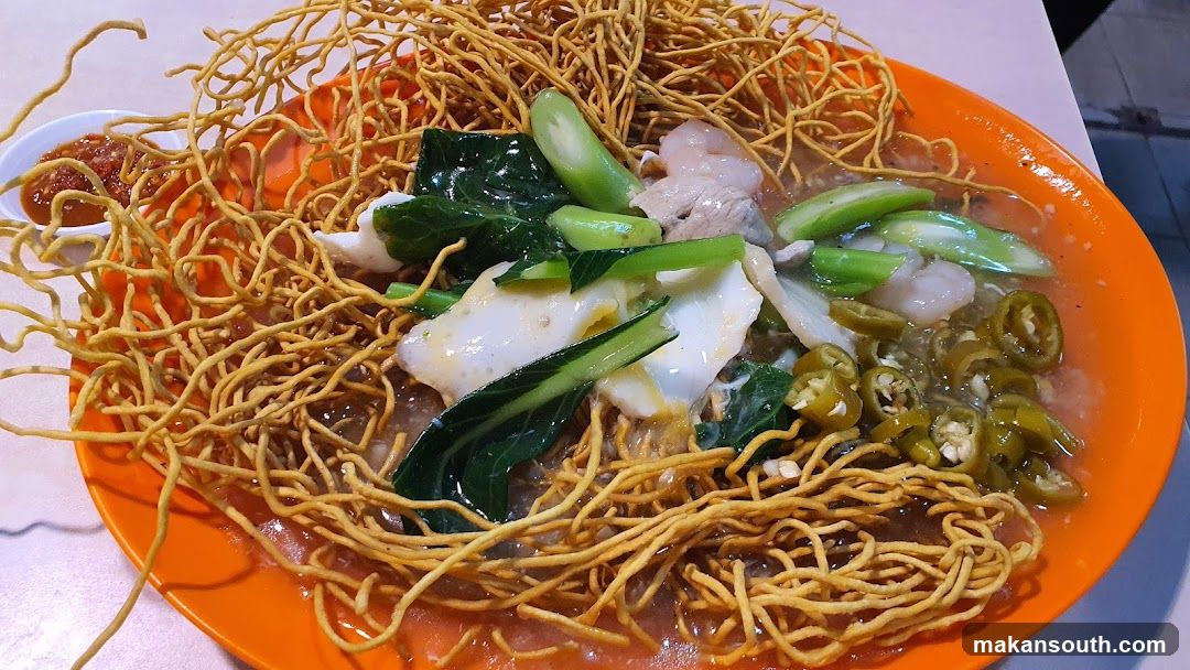 Crispy Noodles with Gravy