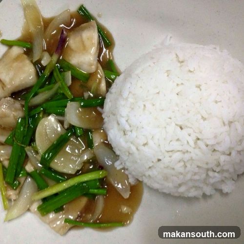 Fish with Onions and Scallions with Rice