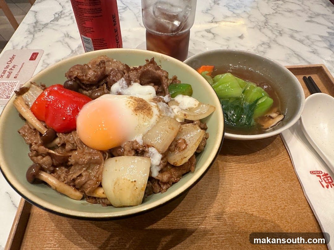 Beef Bowl with Egg and Side Dish