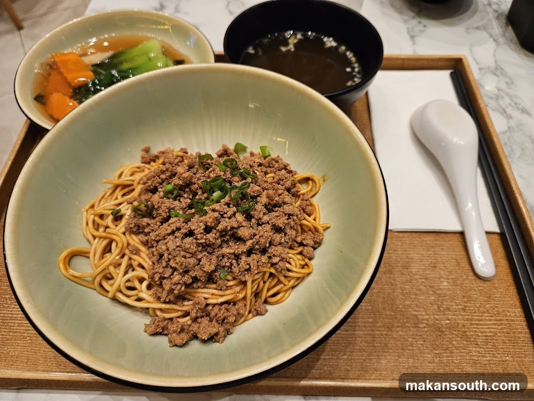 Noodles with Minced Meat and Side Dishes