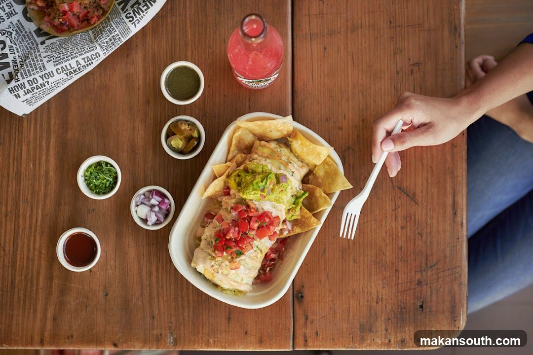 Nachos with Toppings