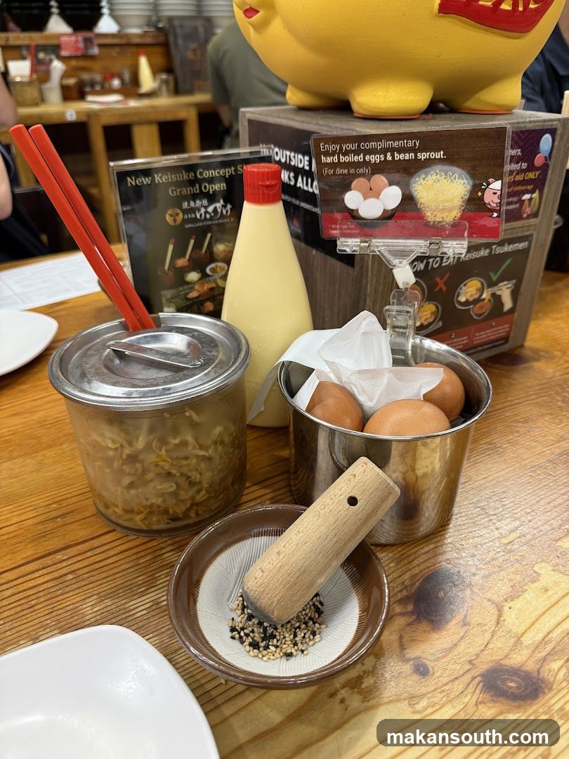 Table Setting with Complimentary Items