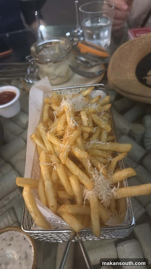 French Fries with Cheese