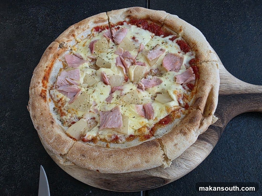 Hawaiian Pizza
