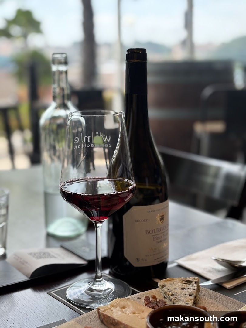 Wine tasting with cheese