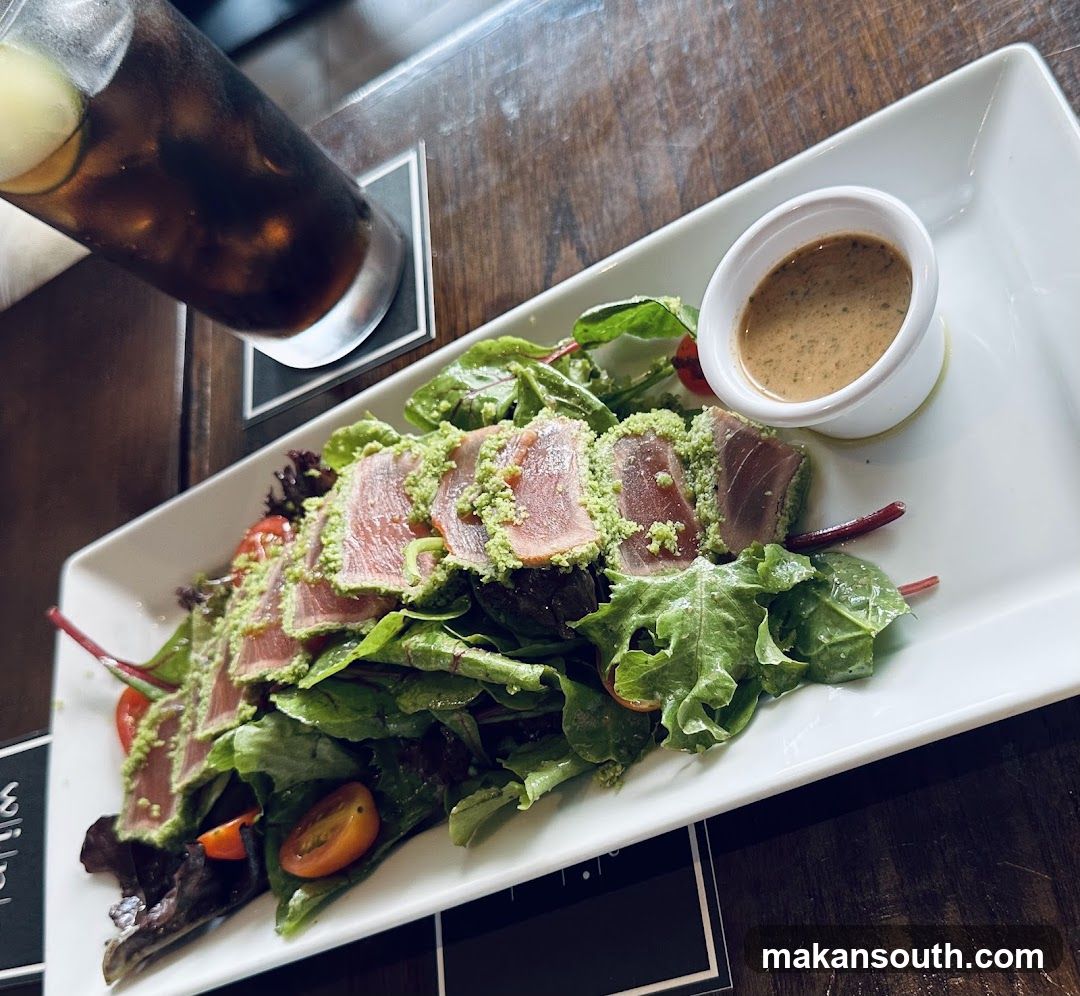 Seared Tuna Salad