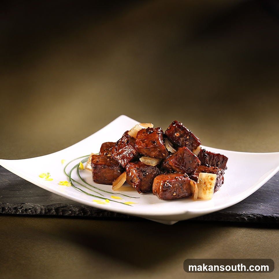 Diced Beef with Sauce
