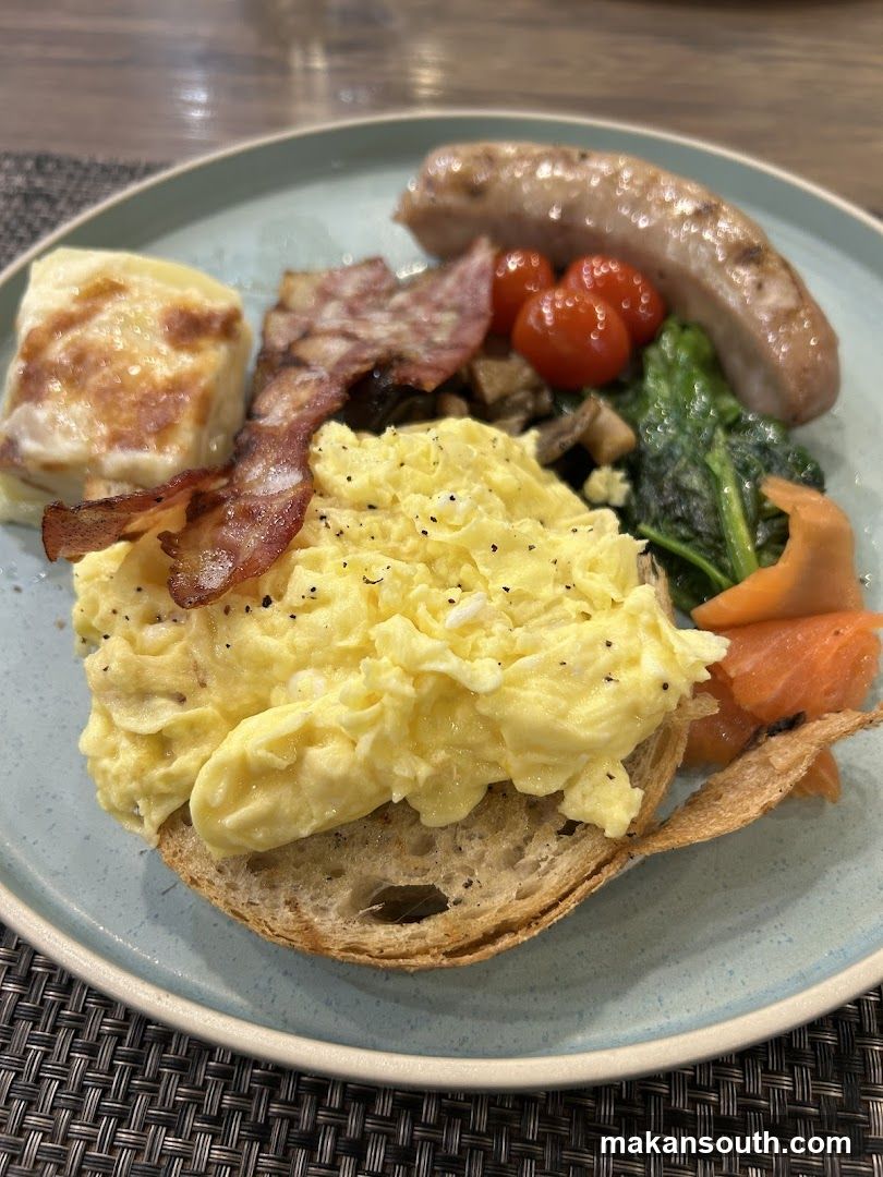 Full Breakfast Plate