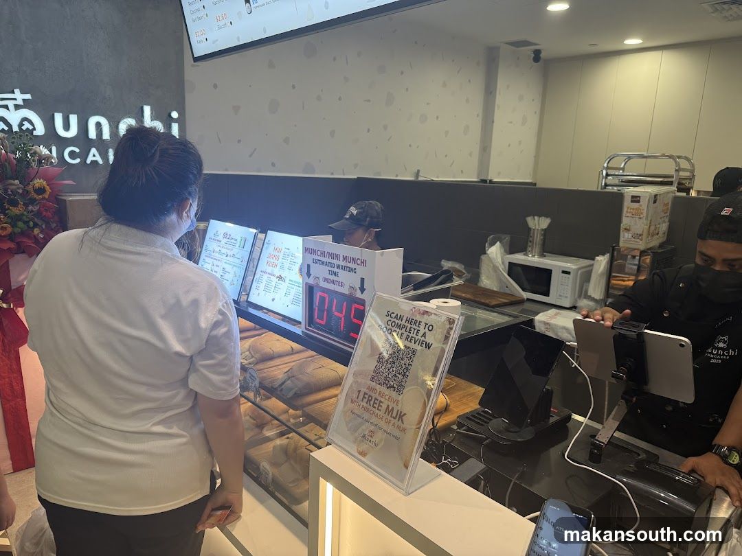 Munchi Pancakes Counter