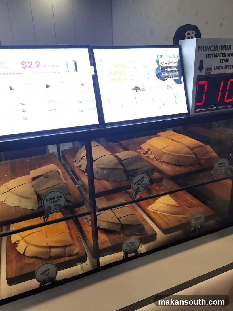 Min Jiang Kueh Display