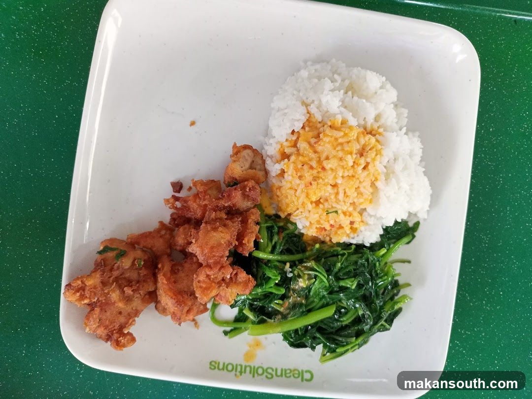 Fried Chicken Rice with Vegetables