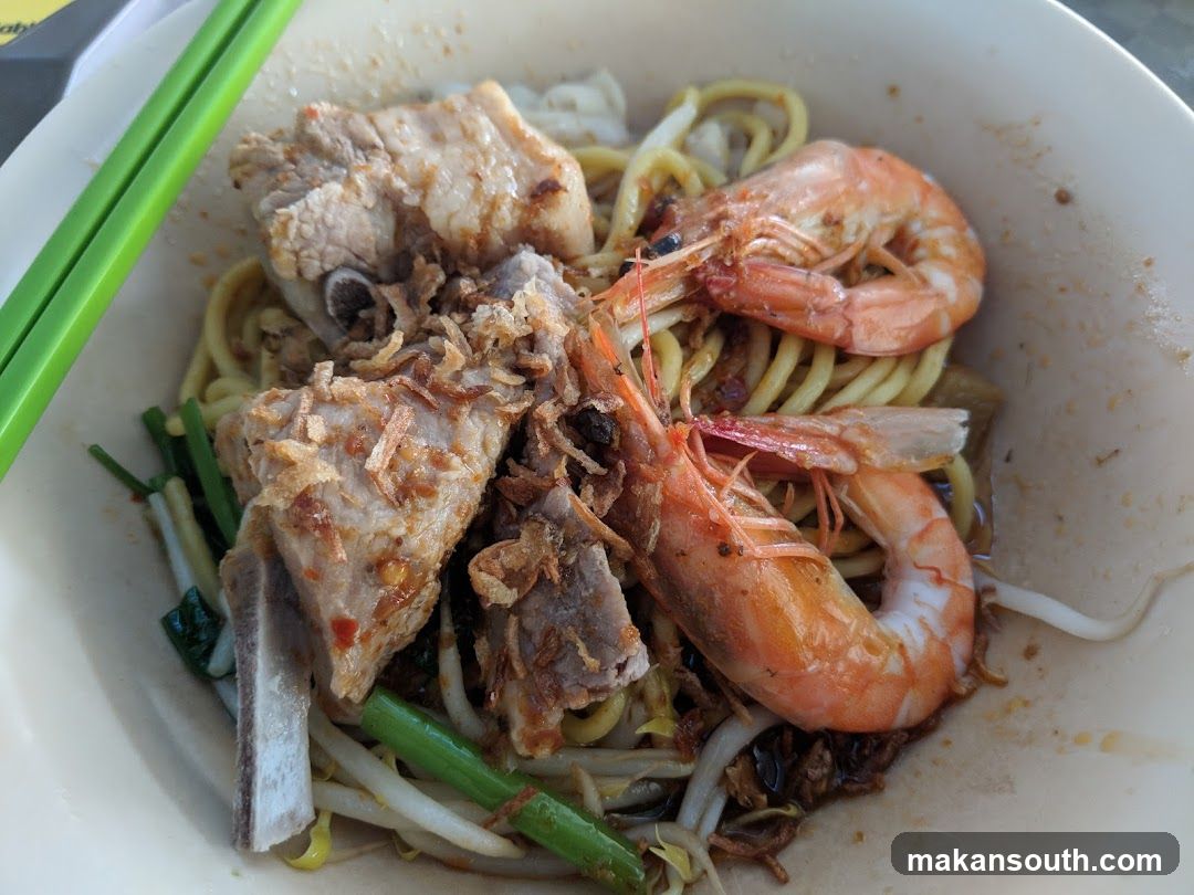 Noodles with Pork Ribs and Shrimp