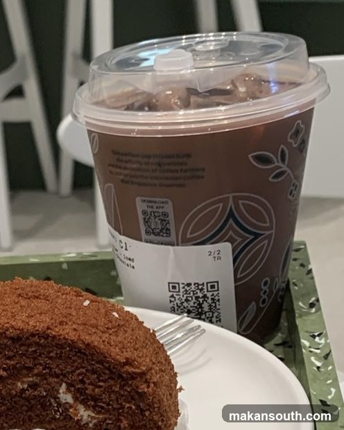Chocolate drink and cake