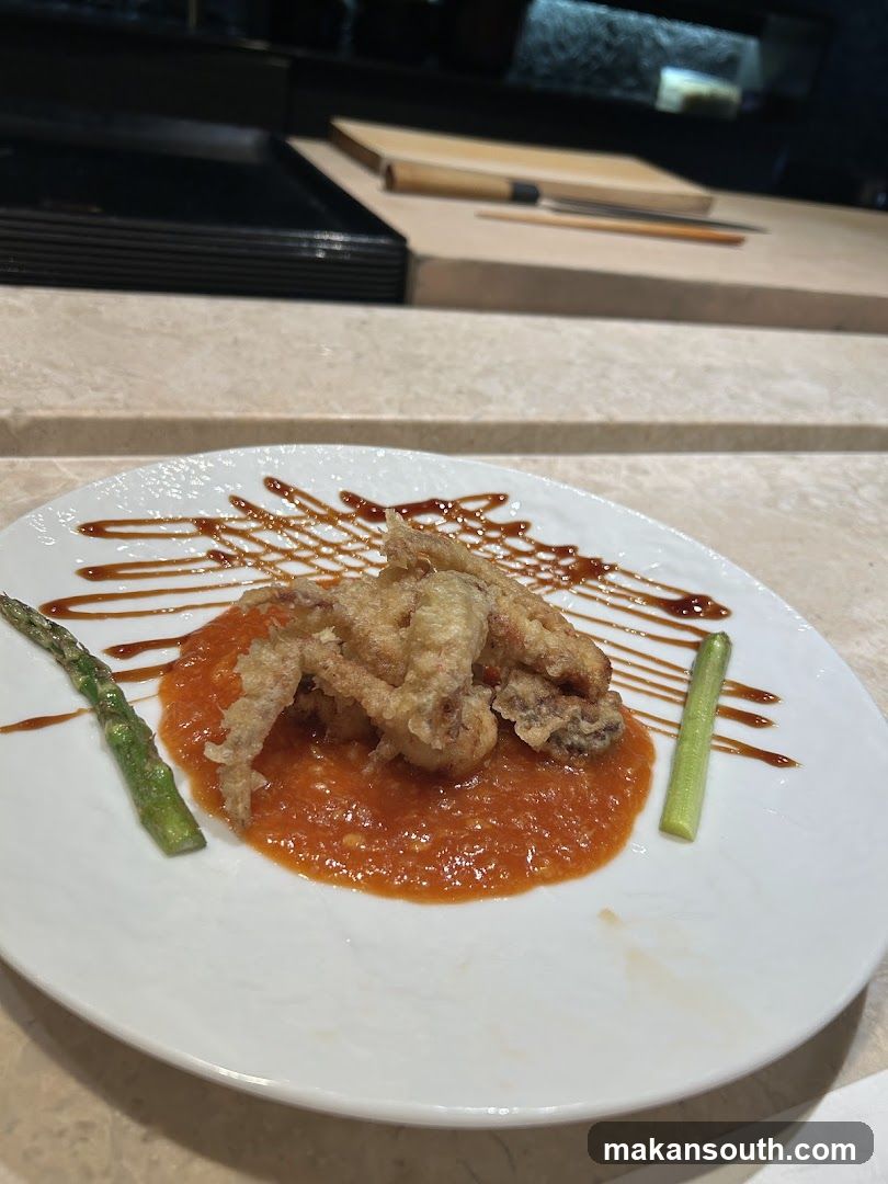 Fried Soft Shell Crab with Sauce and Asparagus