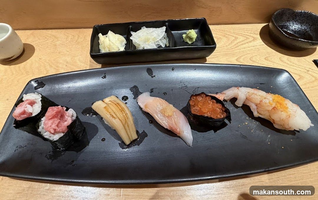 Haku Sushi @ Great World
