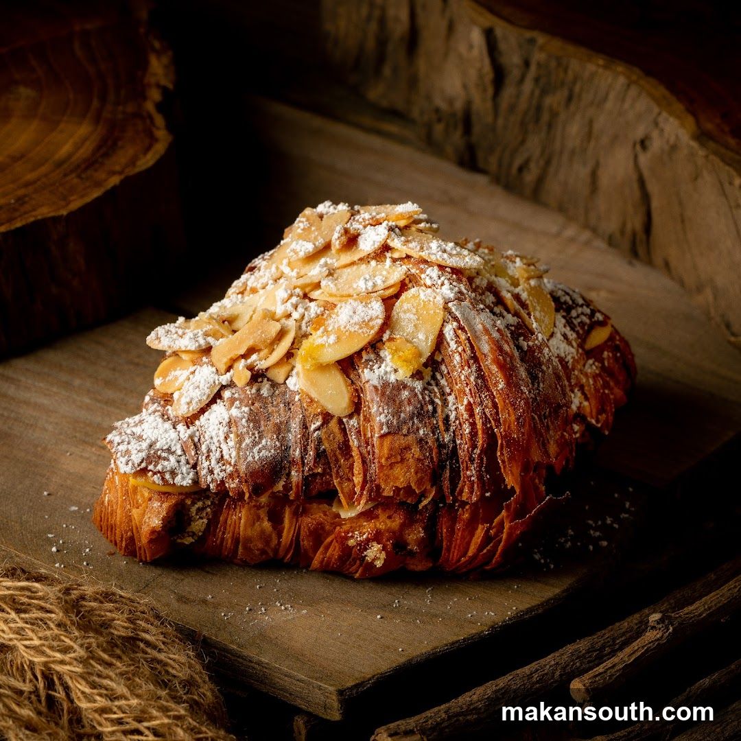 Almond Croissant