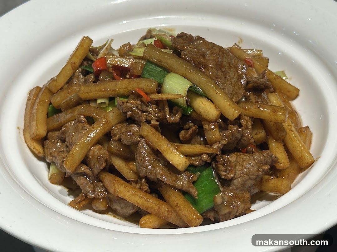 Stir-fried Beef with Potato Sticks