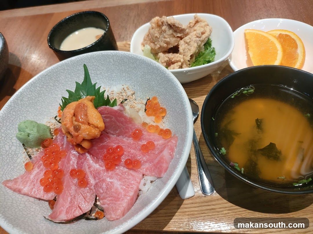 Japanese Seafood Rice Bowl