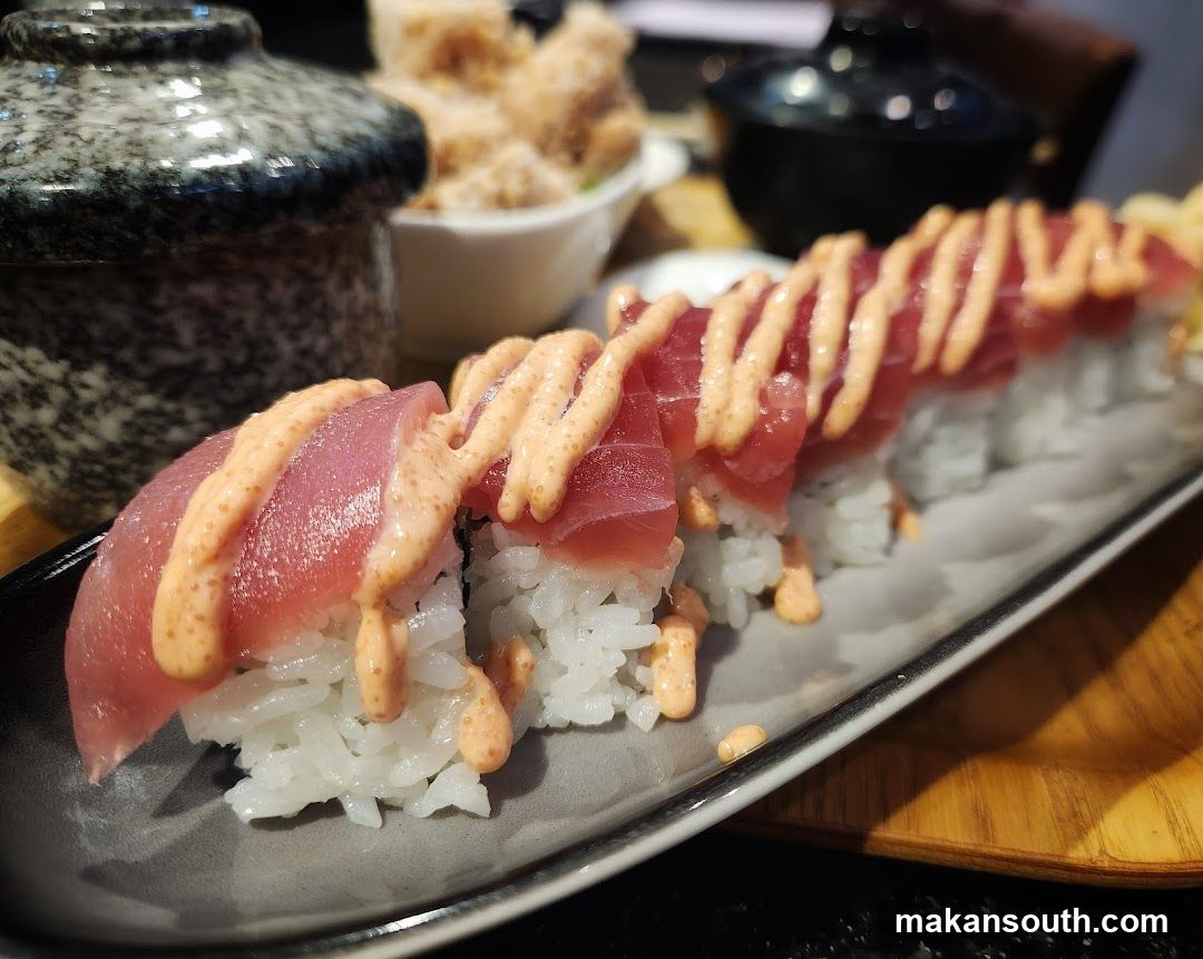 Spicy Tuna Sushi Rolls