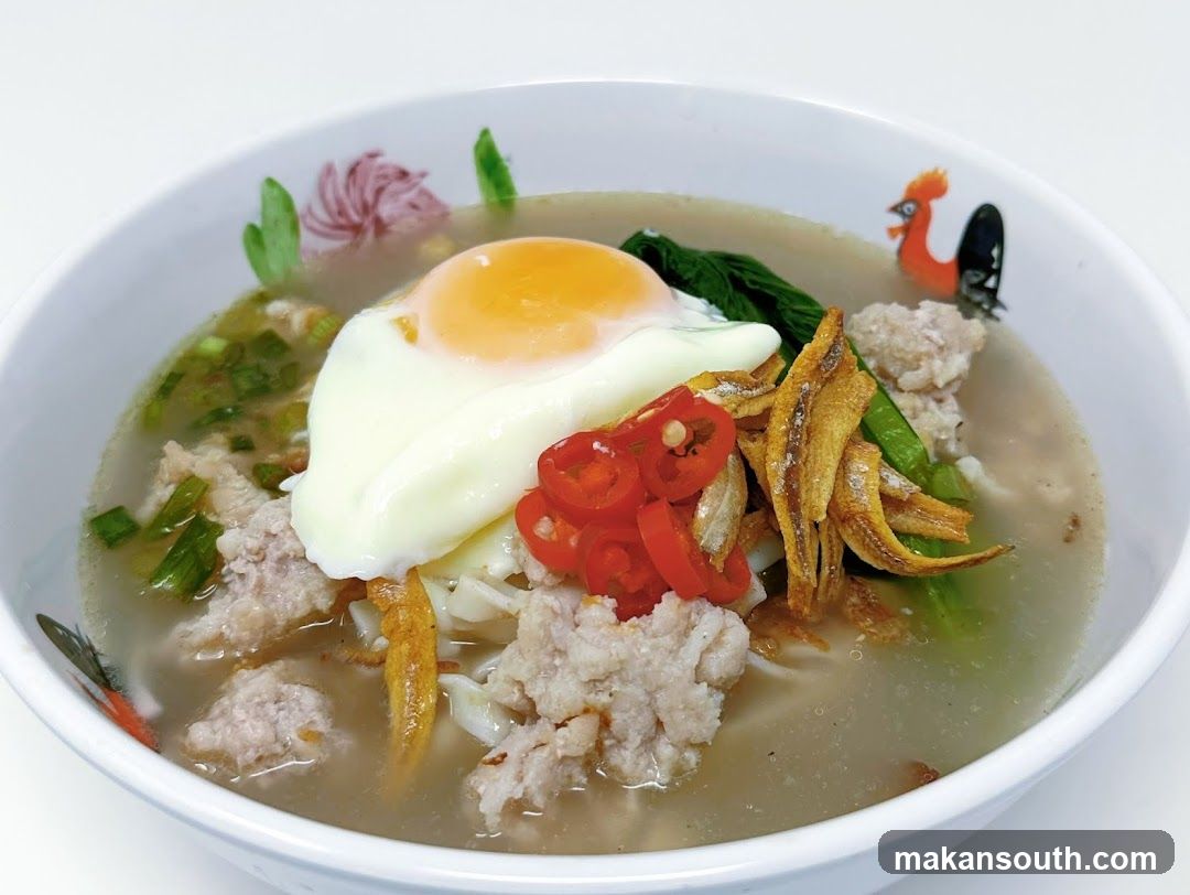 Noodle Soup with Egg and Pork