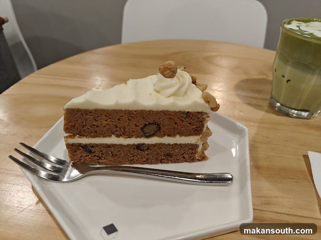 Carrot Cake and Matcha Drink