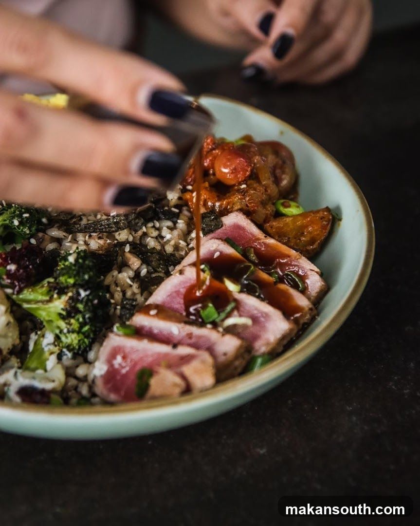 Seared Tuna Bowl