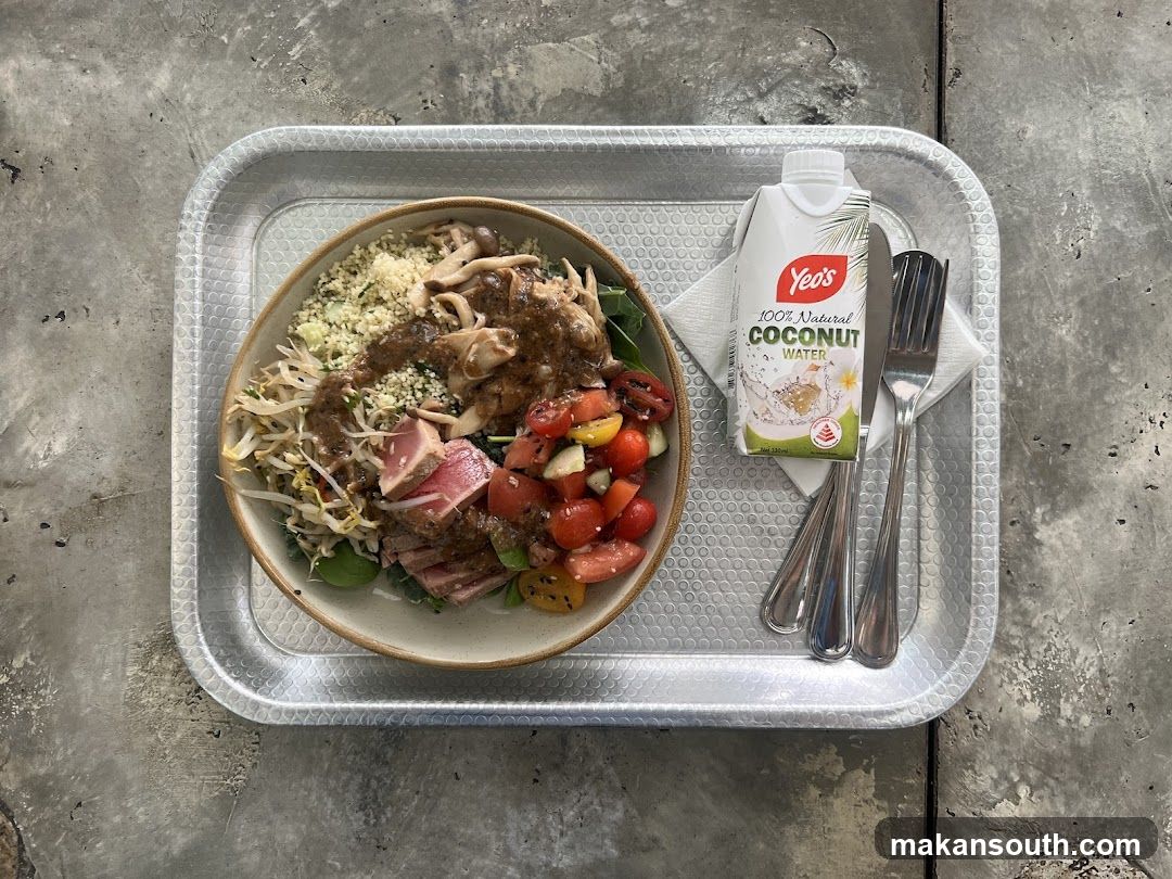 Poke Bowl with Coconut Water
