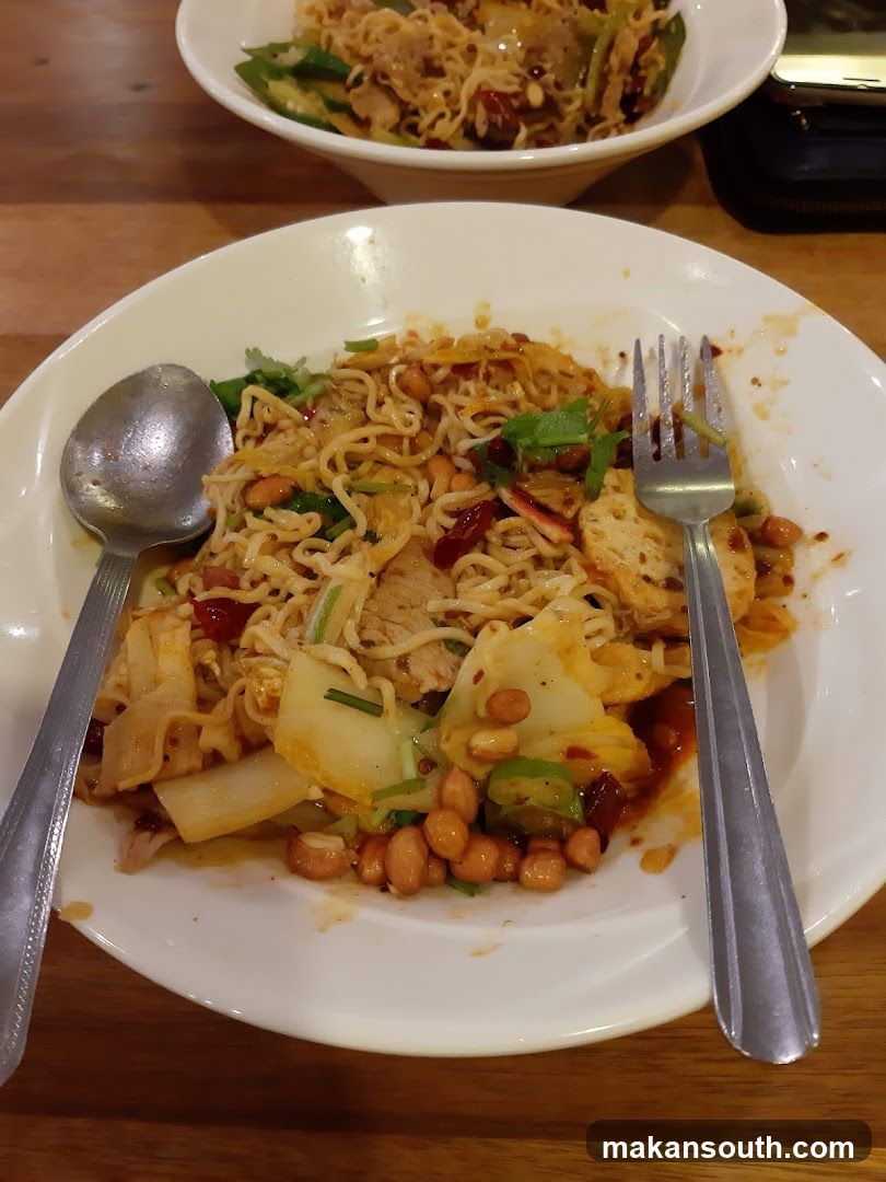 Noodle Dish with Peanuts and Vegetables