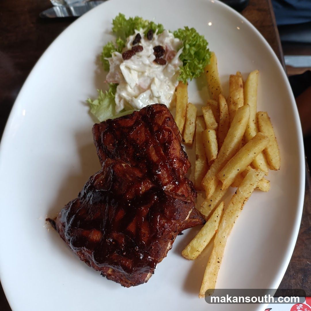 BBQ Ribs with Fries and Coleslaw