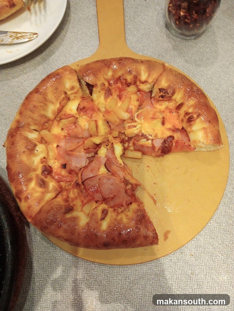 Hawaiian Pizza on a Peel