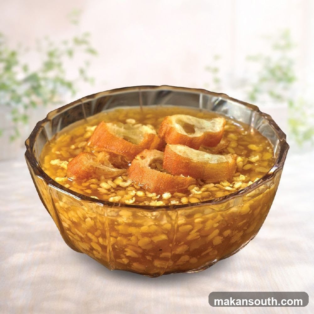 Bowl of Mung Bean Soup with Fried Dough