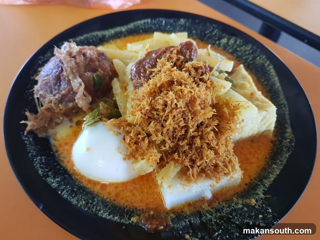 Lontong Dish