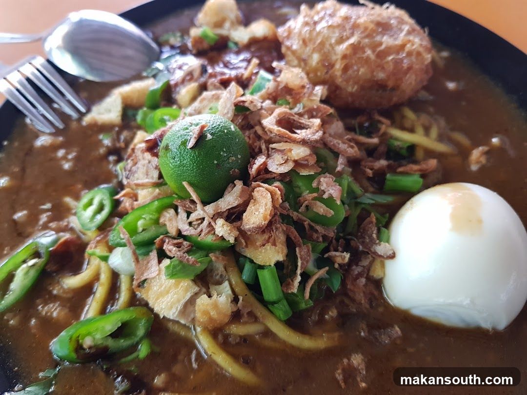 Noodle Dish with Egg and Lime