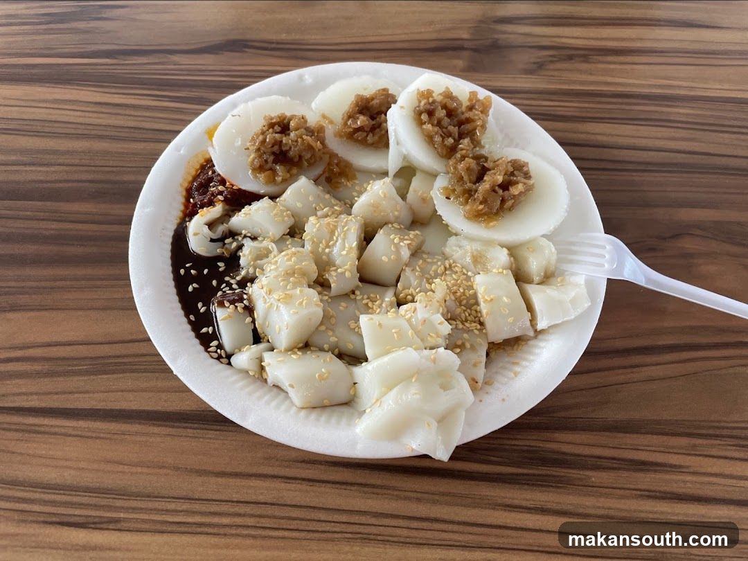 Chee Cheong Fun with Toppings
