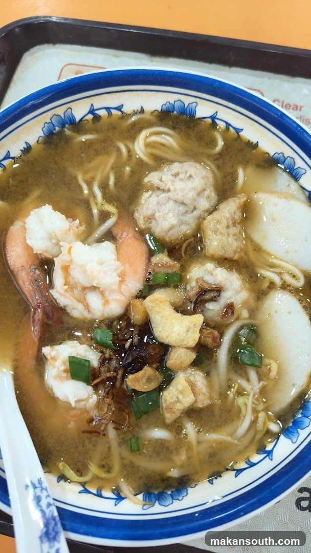 Noodle Soup with Shrimp and Fish Balls