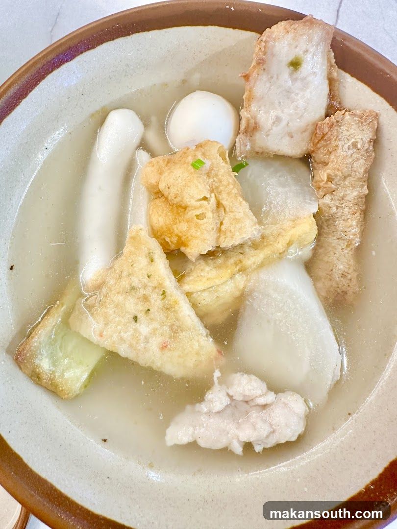 Fish cake soup