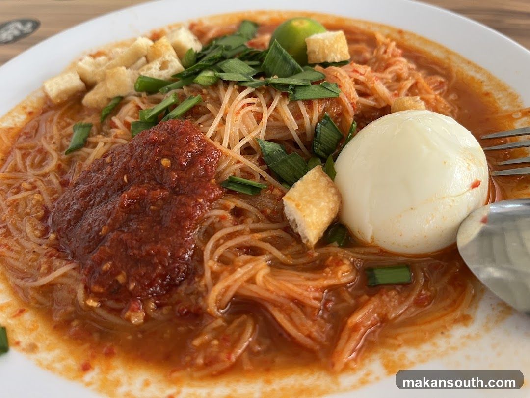 Noodle Dish with Egg and Chili Paste