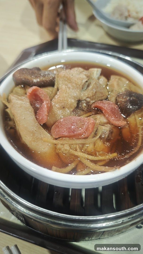 Steamed Dish with Meat and Mushrooms